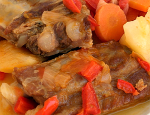 Costilla de Res en Salsa / Beef Ribs in Sauce